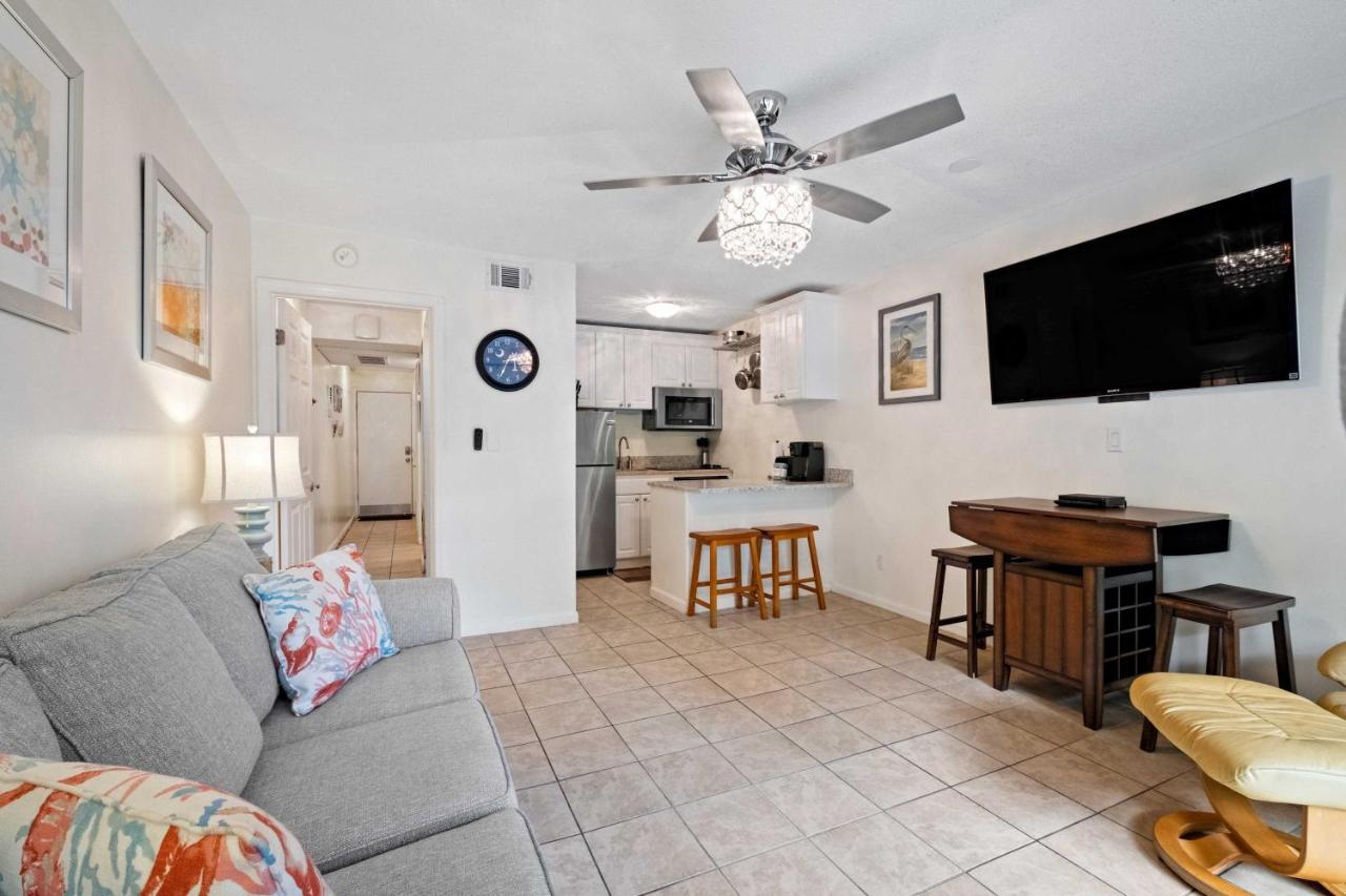 Walk To Beach Resort Condo In Hilton Head! Hilton Head Island Bagian luar foto