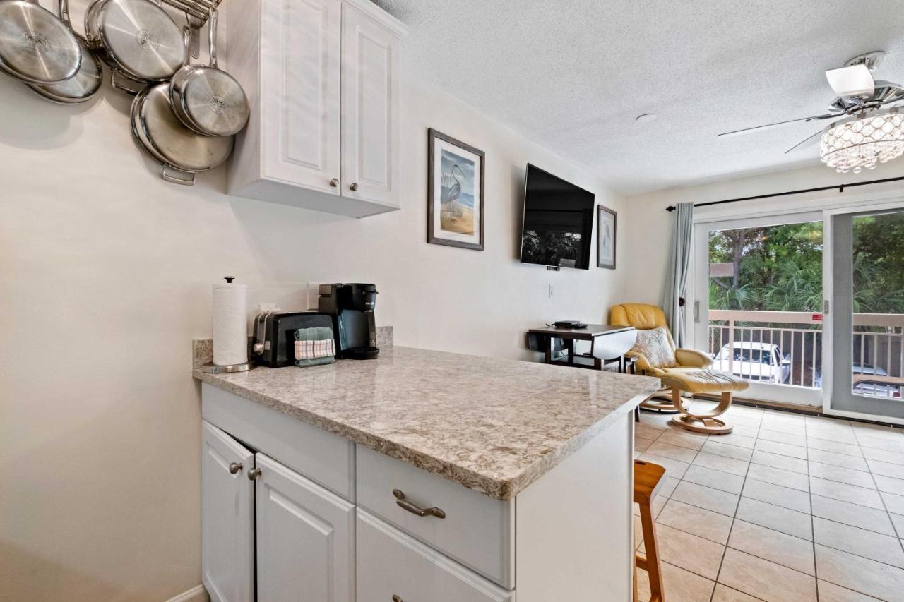 Walk To Beach Resort Condo In Hilton Head! Hilton Head Island Bagian luar foto